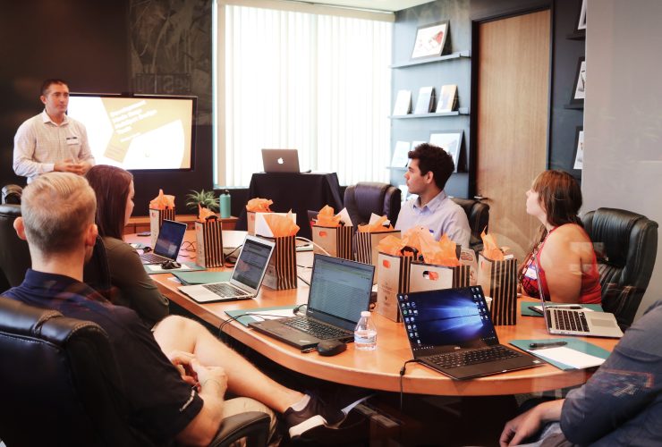 Using articulate rise to make corporate training modules