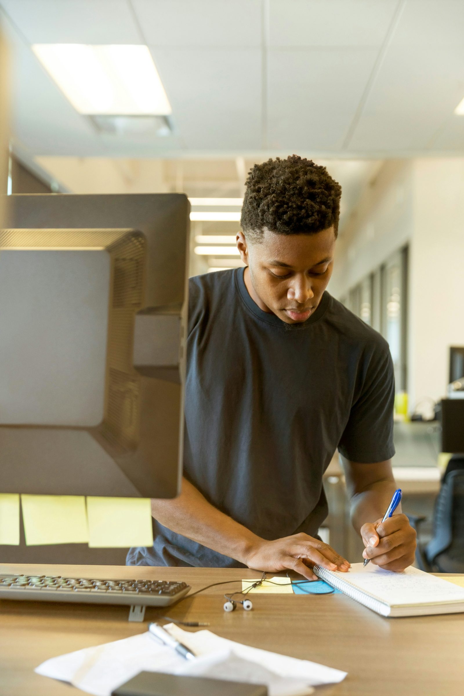 Cultivating Critical Thinking through Online Courses